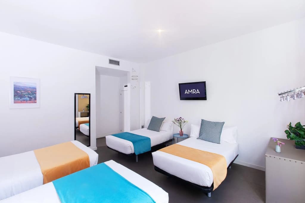 Amra Barcelona Caspe - photo 19