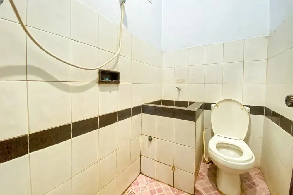 Hotel Garuda RedPartner - photo 1
