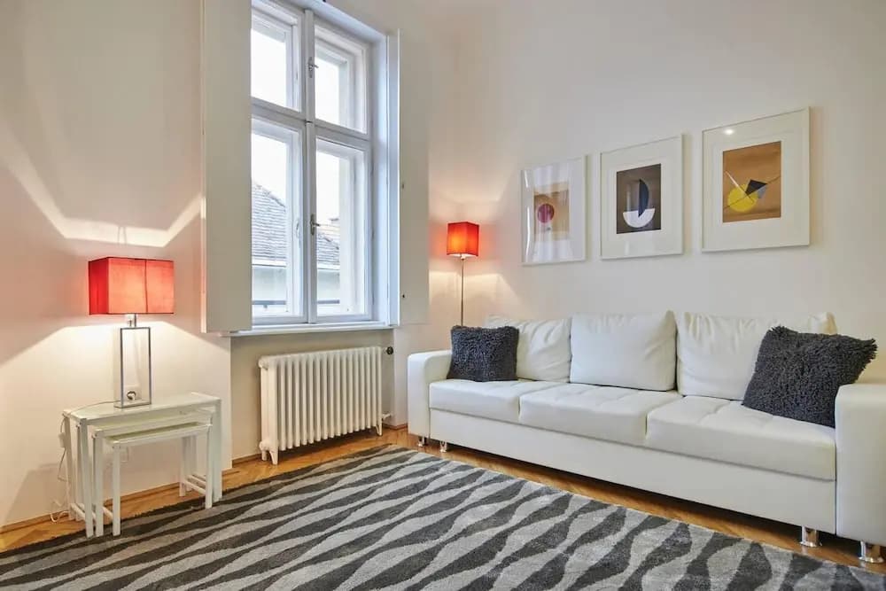 1 Bedroom Apartment Sleeps 2 -balcony -lift Access - photo 5