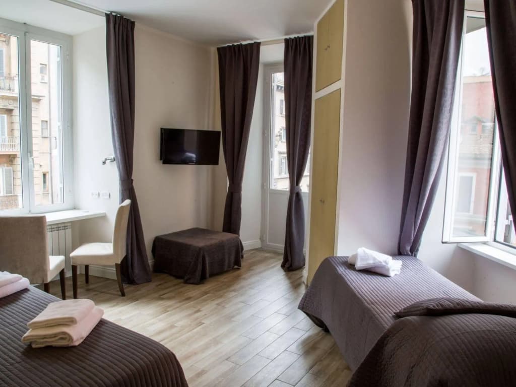 Cavour Forum Suites - photo 4