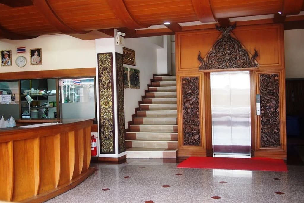 P72 Hotel Walking Street Pattaya - photo 2