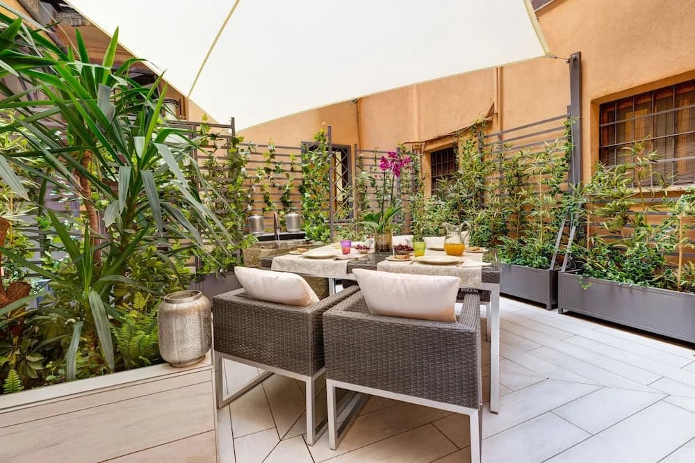 Domus Domitia Luxury House - photo 16