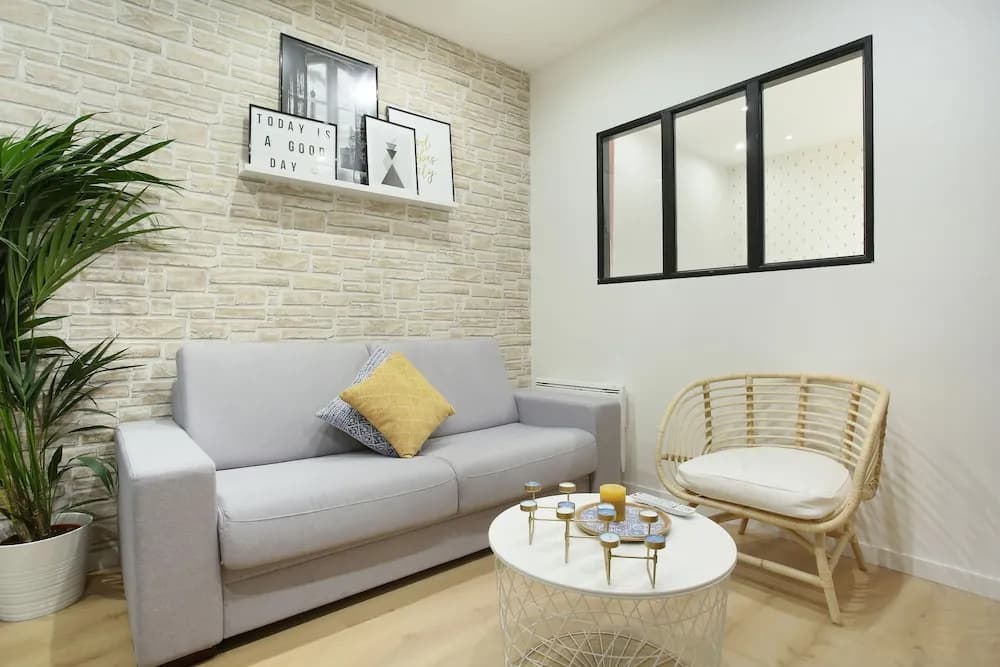 2 Bedrooms 253 St Denis - photo 4