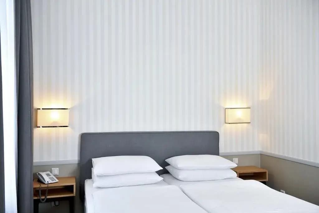 Hotel Kärntnerhof - photo 20