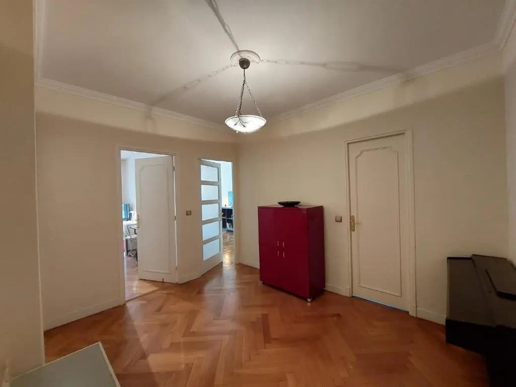 BH - CAPITOL - Central 2 Bedrooms 5 Peoples - photo 11