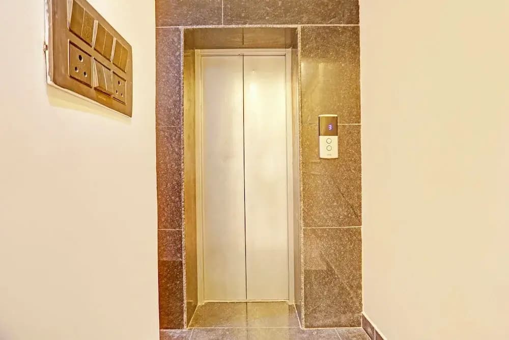 FabHotel Baba's Inn - photo 11