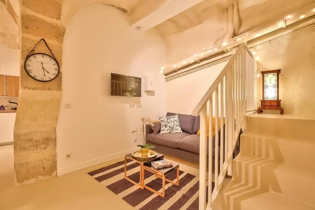 New Stunning 4 Bdrs Apt, With AC – Le Marais - photo 11
