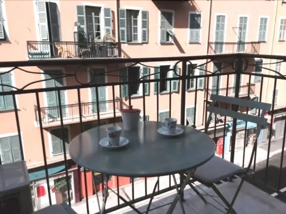 Nice Booking - Nicki Port/Garibaldi Balcon - photo 6