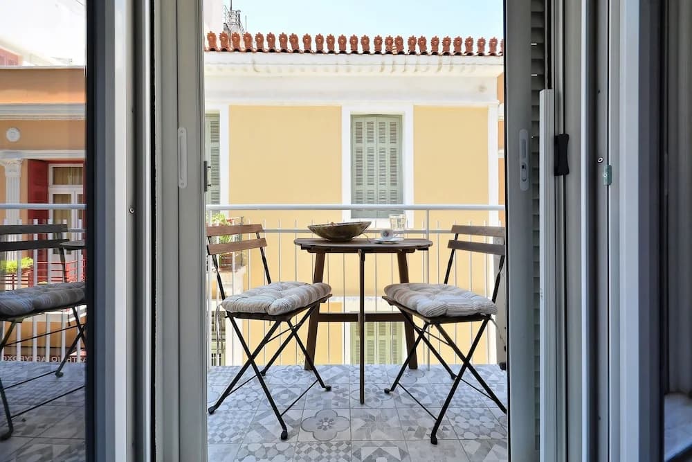 Plaka Elegant Apartment - photo 7