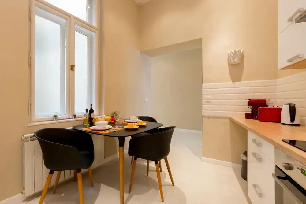 Luxurious 2 bedrooms apartment downtown - photo 15