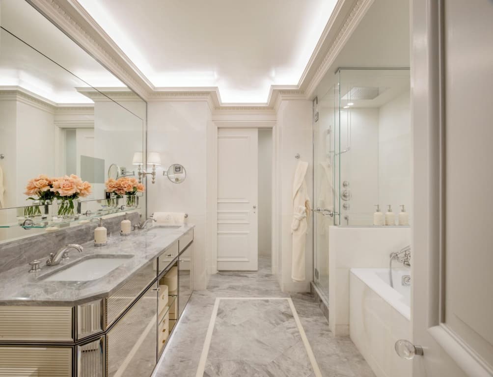 Four Seasons George V Hotel - photo 11