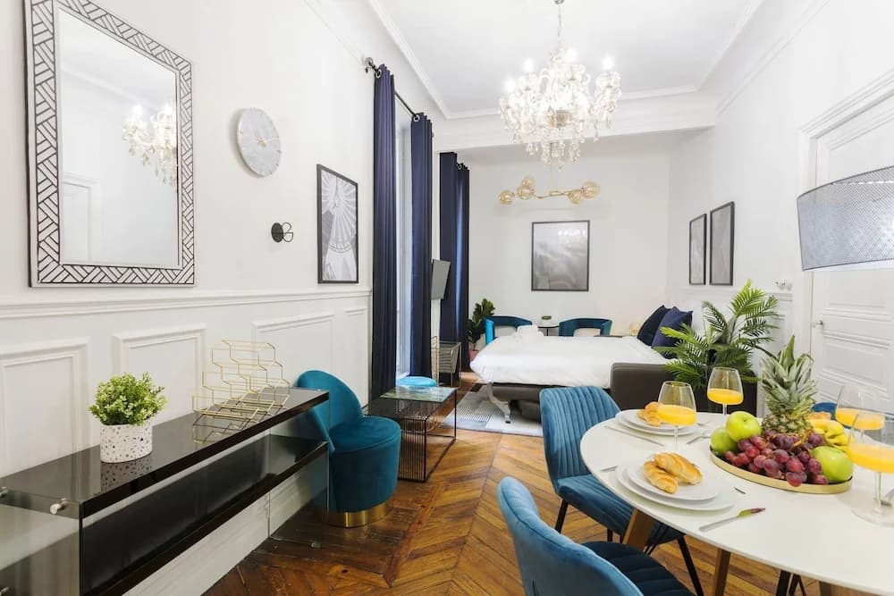 Marais - Hotel de Ville Apartment - main photo