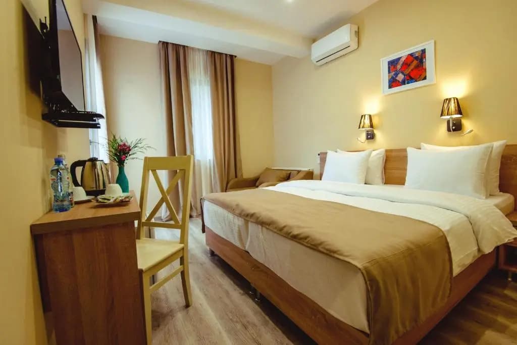 Bliss Hotel - photo 2