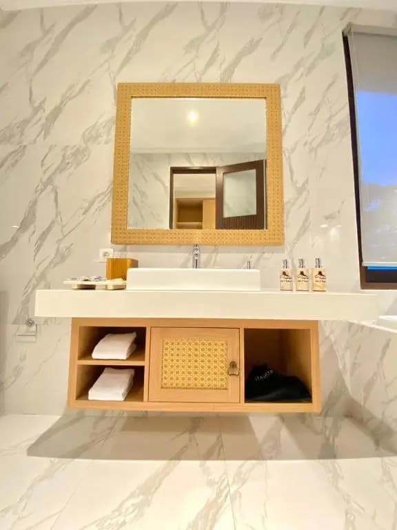 Kayangan Boutique Hotel - photo 2