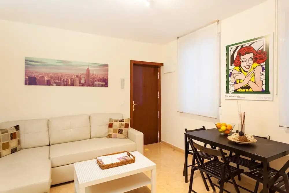 Cozy Urban Apt. Historic District - Sol - photo 10