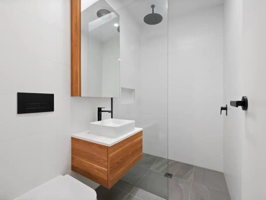 Proton Beach Villa 2 - DISCOUNTED NEW LISTING - photo 6
