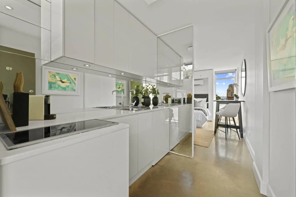 Modern Potts Point Studio - photo 12