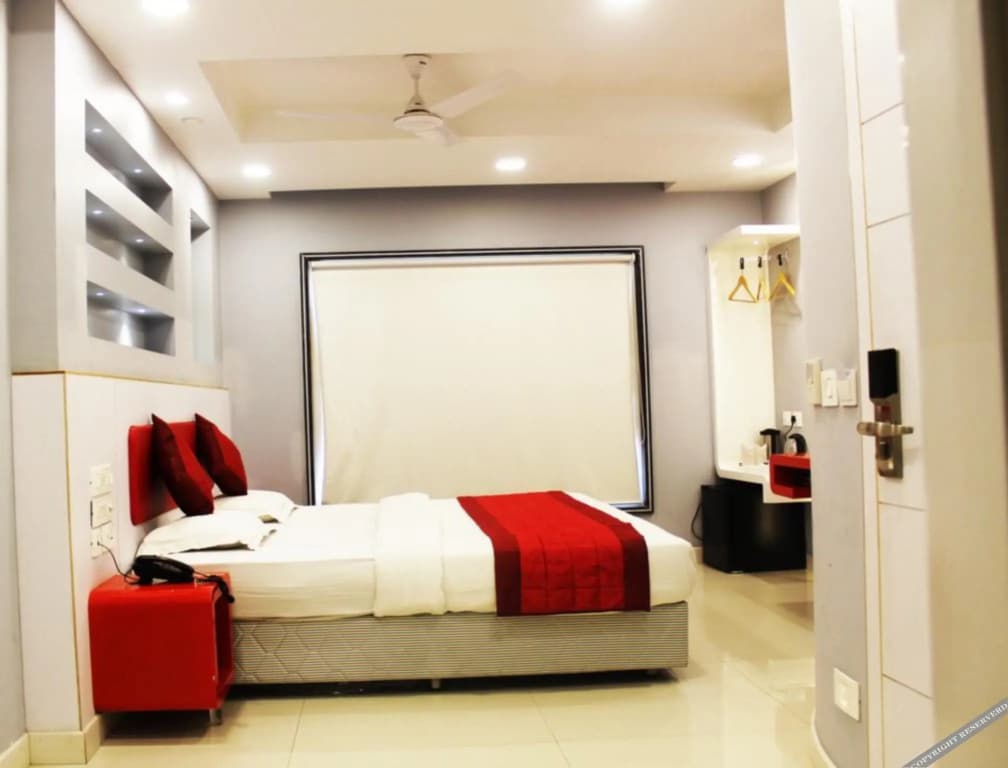 City Empire New Delhi - photo 2