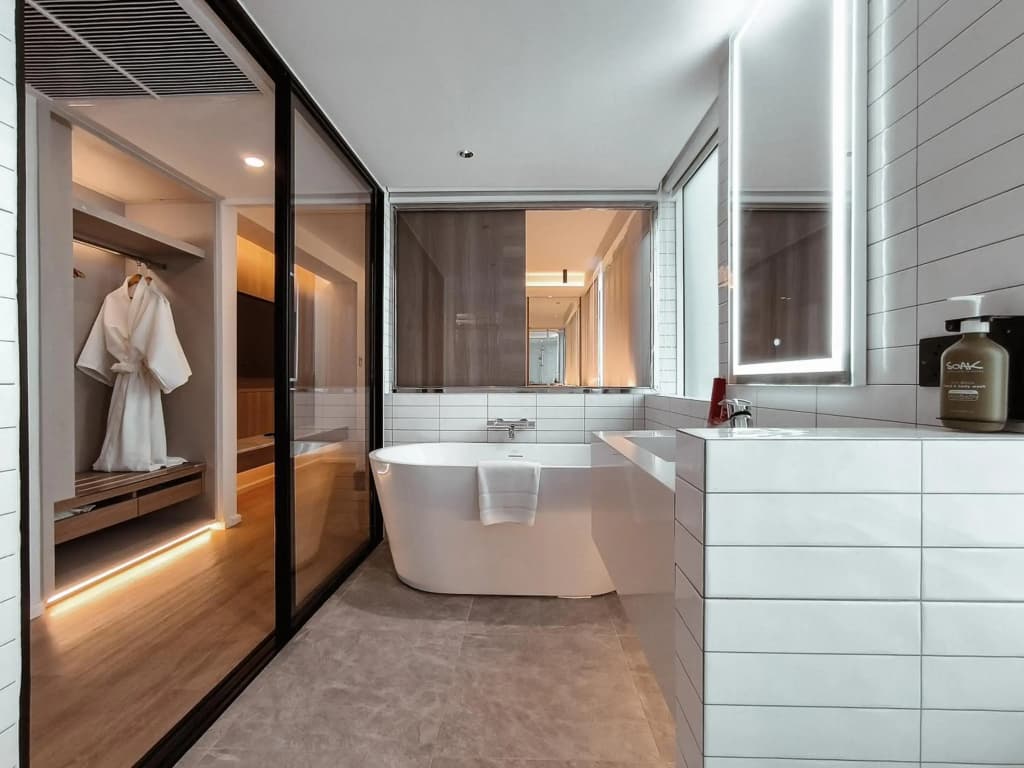 Citrus Sukhumvit 13 Nana Bangkok by Compass Hospitality - photo 10