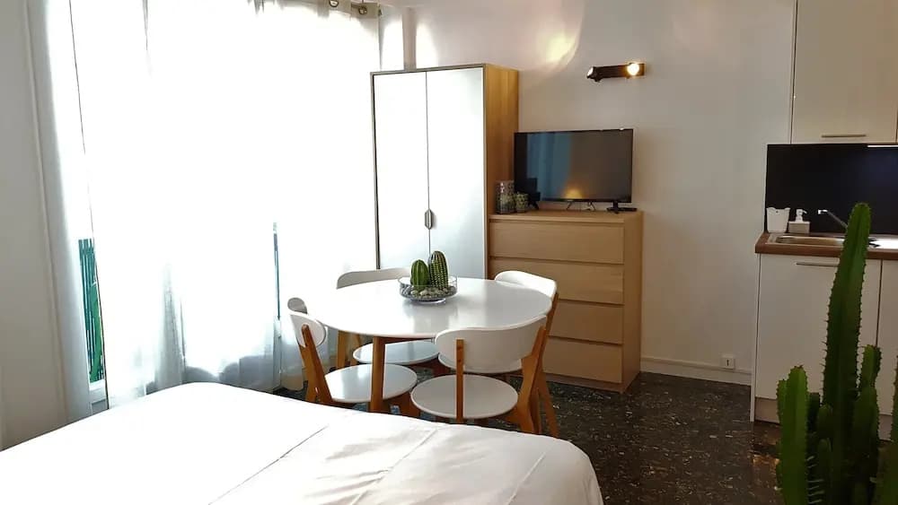 Nice Booking - L'Emeraude Balcon Vue Mer - photo 3