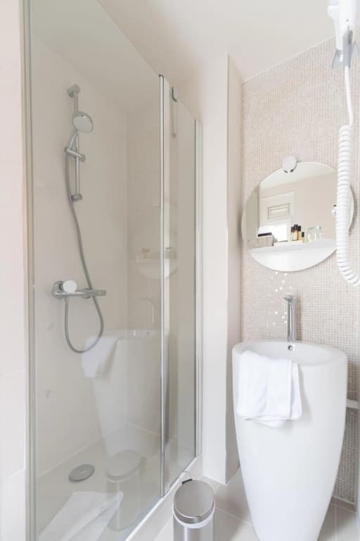 Queens Boutique Hotel - photo 22