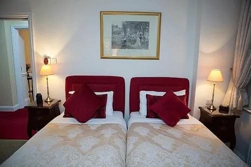 Ditton Lodge - photo 3