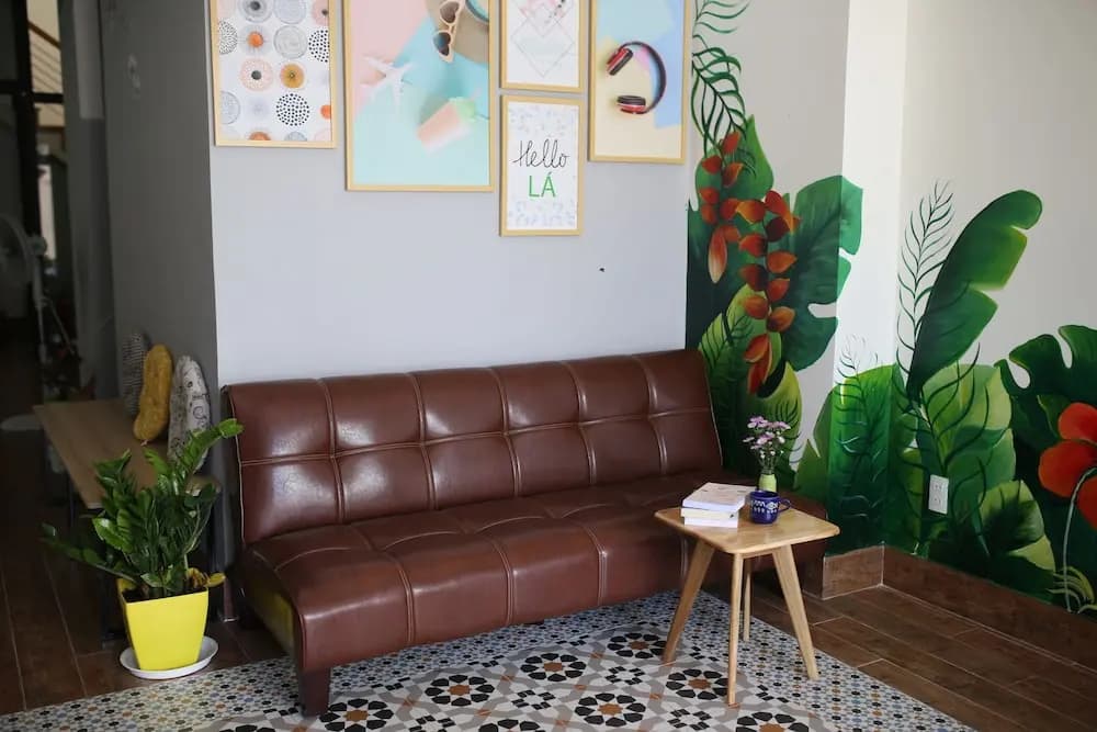 L hostel - photo 12