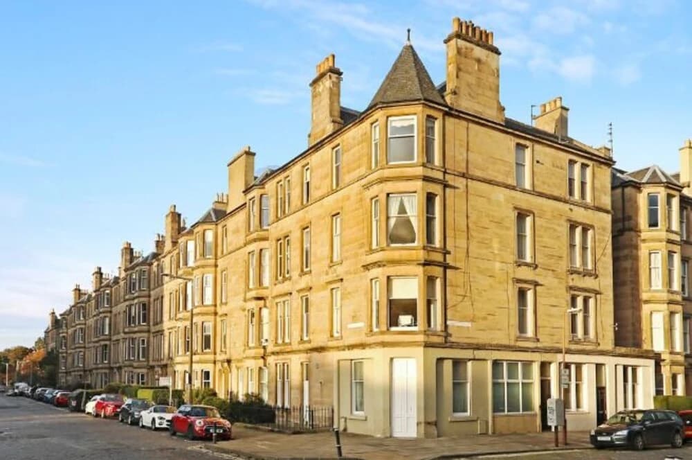 A Stunning Grand Apt near the Royal Botanic Garden - main photo
