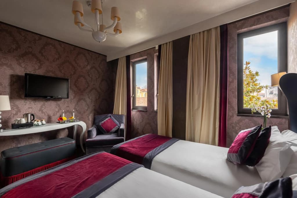 Carnival Palace Hotel - photo 36