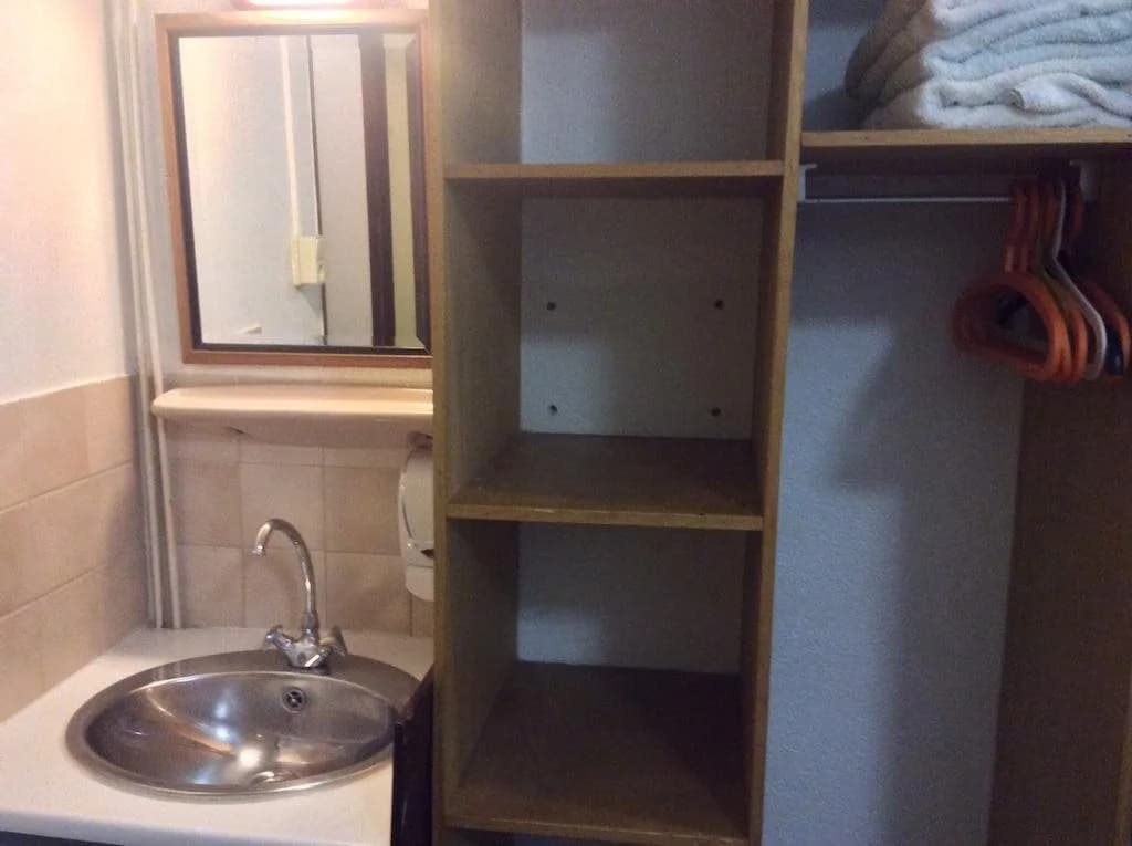 Hotel Crown - photo 8