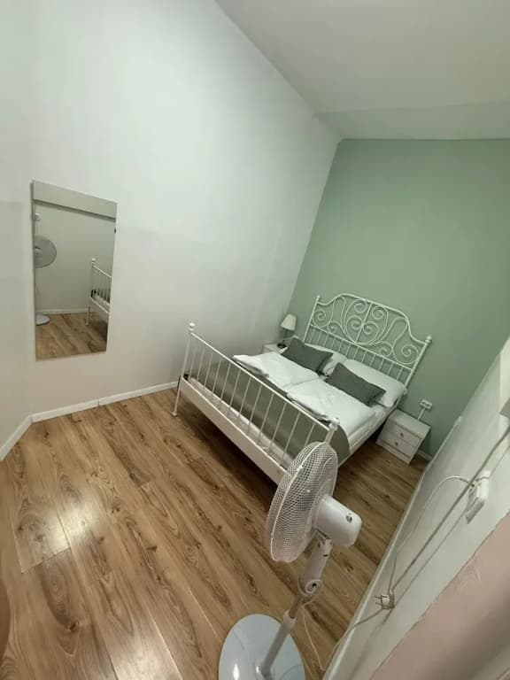 Stylish 2BR Apartment Westbahnhof Area - photo 4