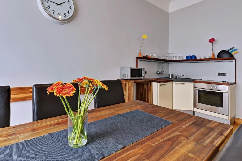 Riverview Old Town Apartment - photo 2