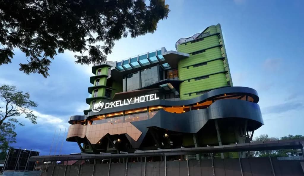 1969 DKelly Hotel - photo 1