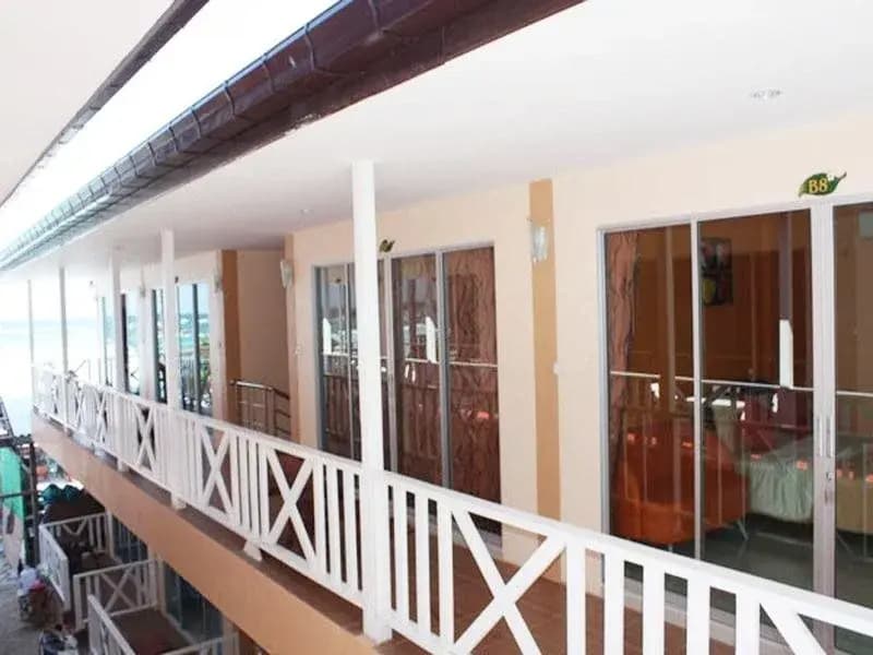 Barberry Beach Resort - photo 11