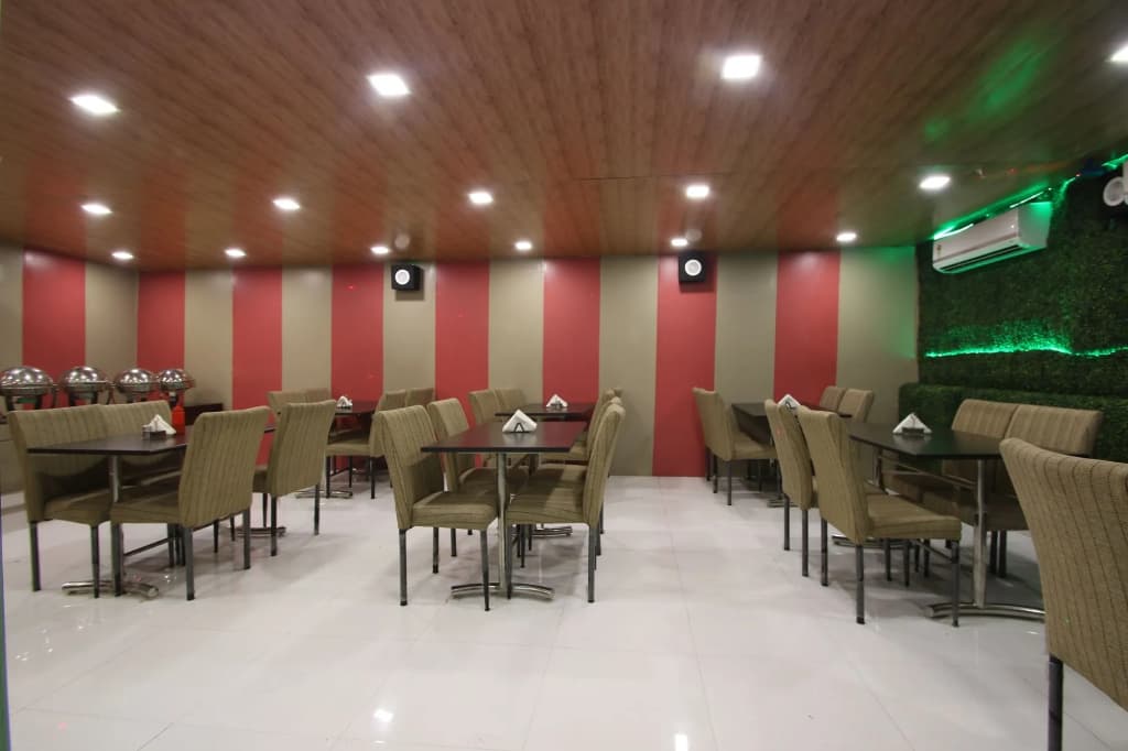 Hotel Hill Palace - photo 22