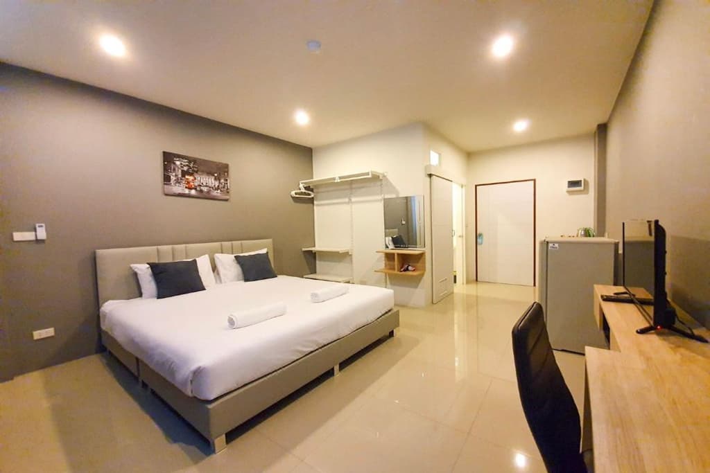 Big Buddha Hillside Hotel - photo 4