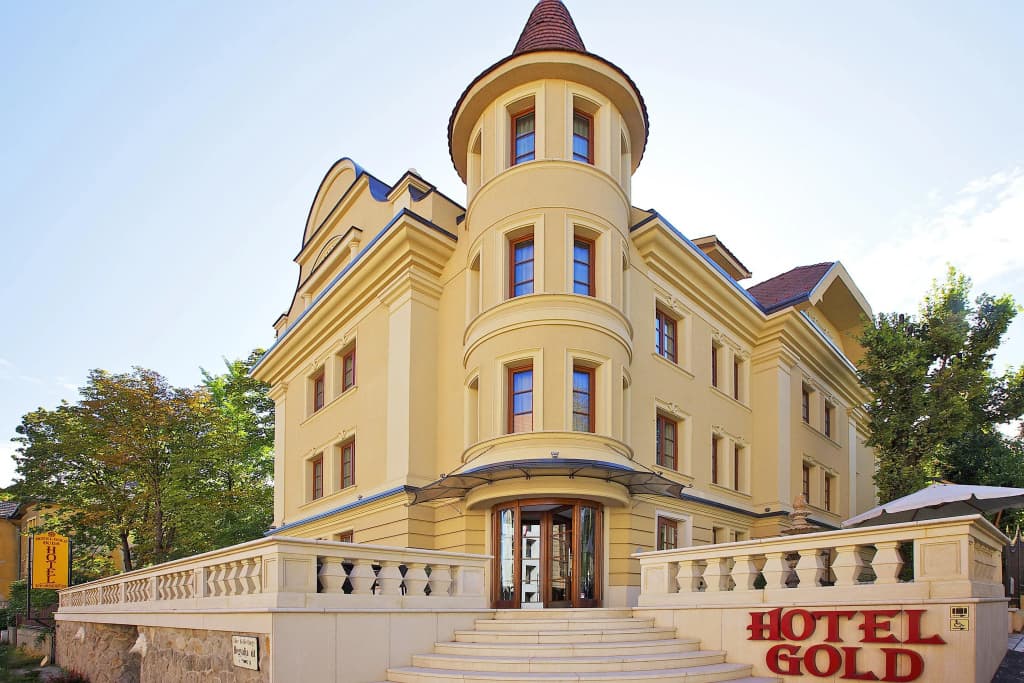 Gold Hotel Budapest - main photo