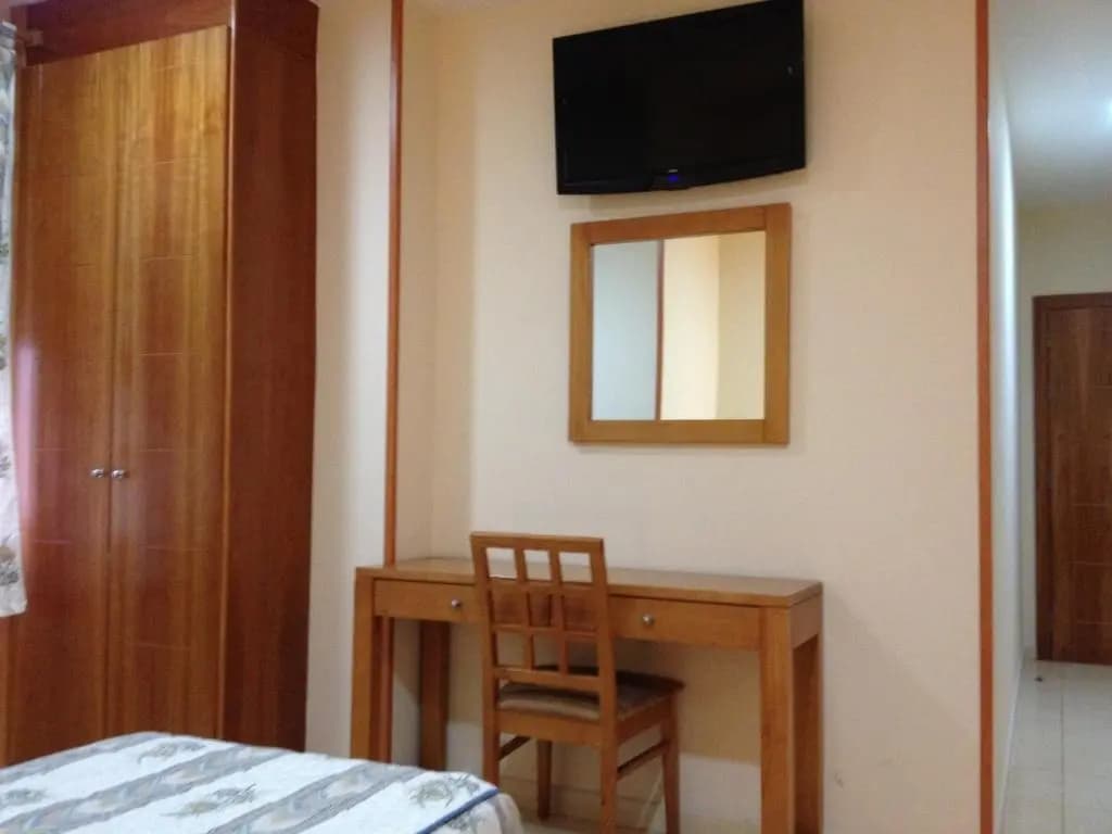 Hostal Aeropuerto - photo 2