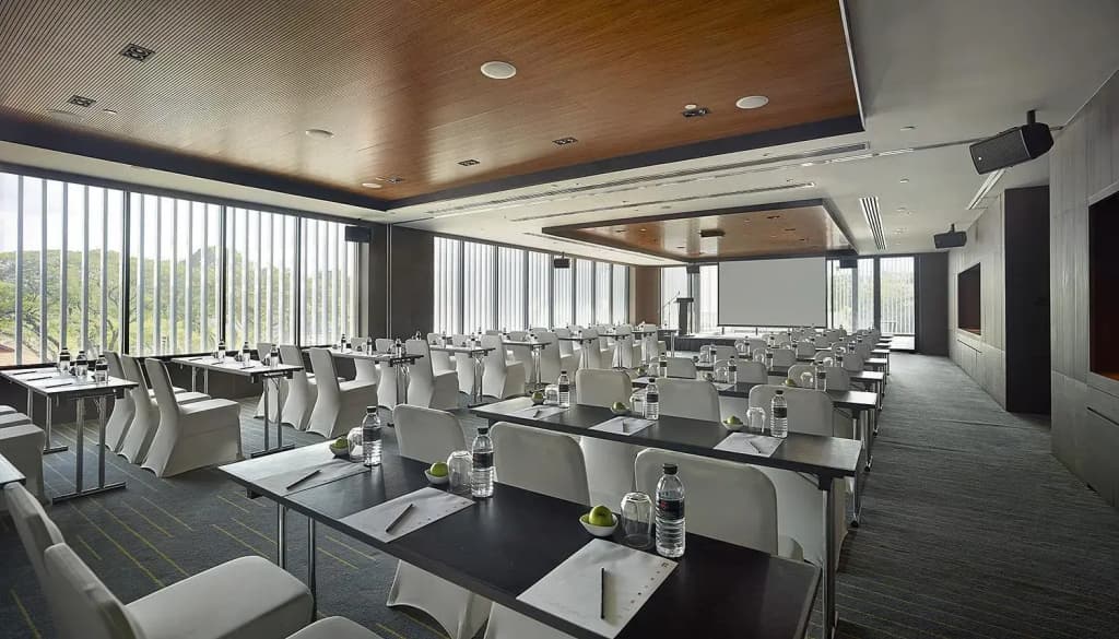 G Hotel Kelawai - photo 20