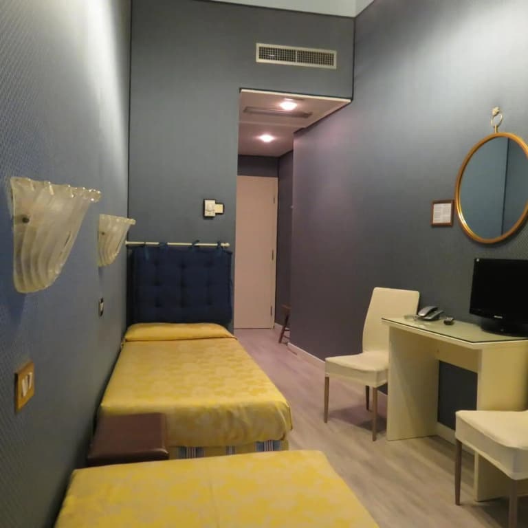 Hotel Bridge - photo 15