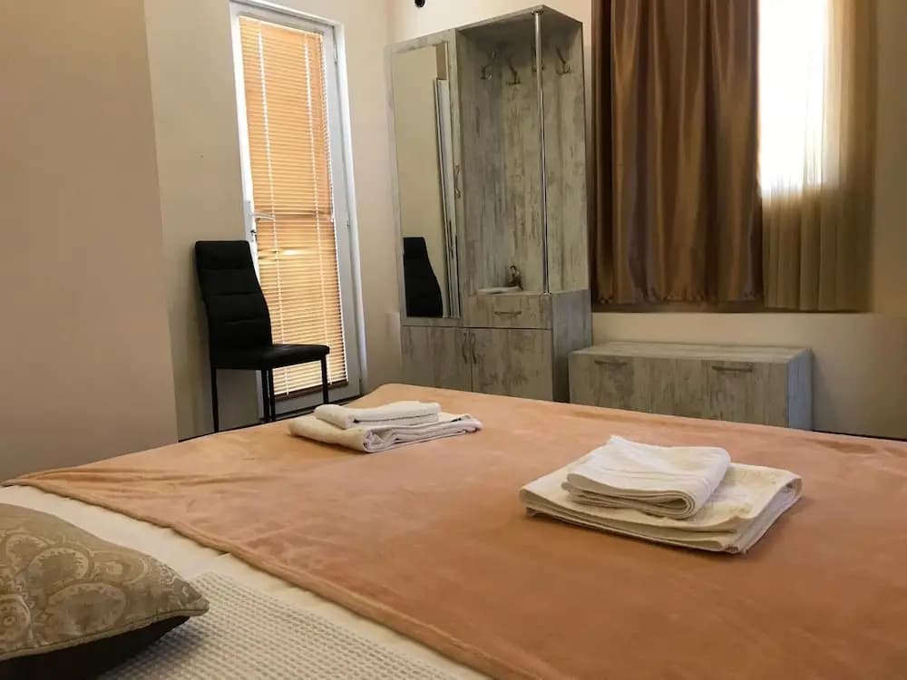 Upstairs Hotel Tbilisi - photo 4