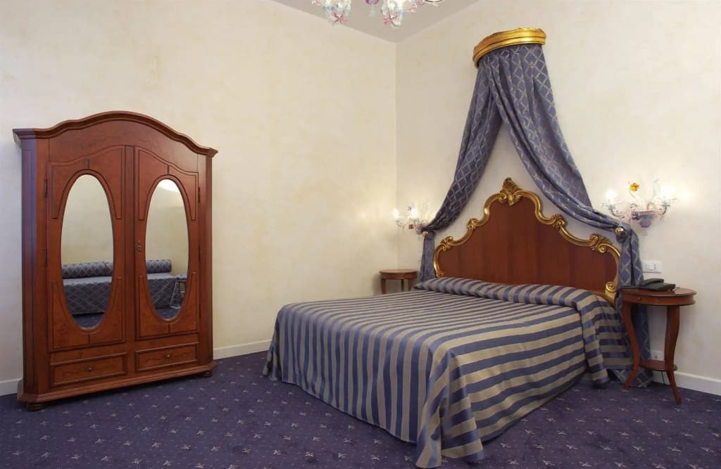 Hotel Locanda Canal - photo 4