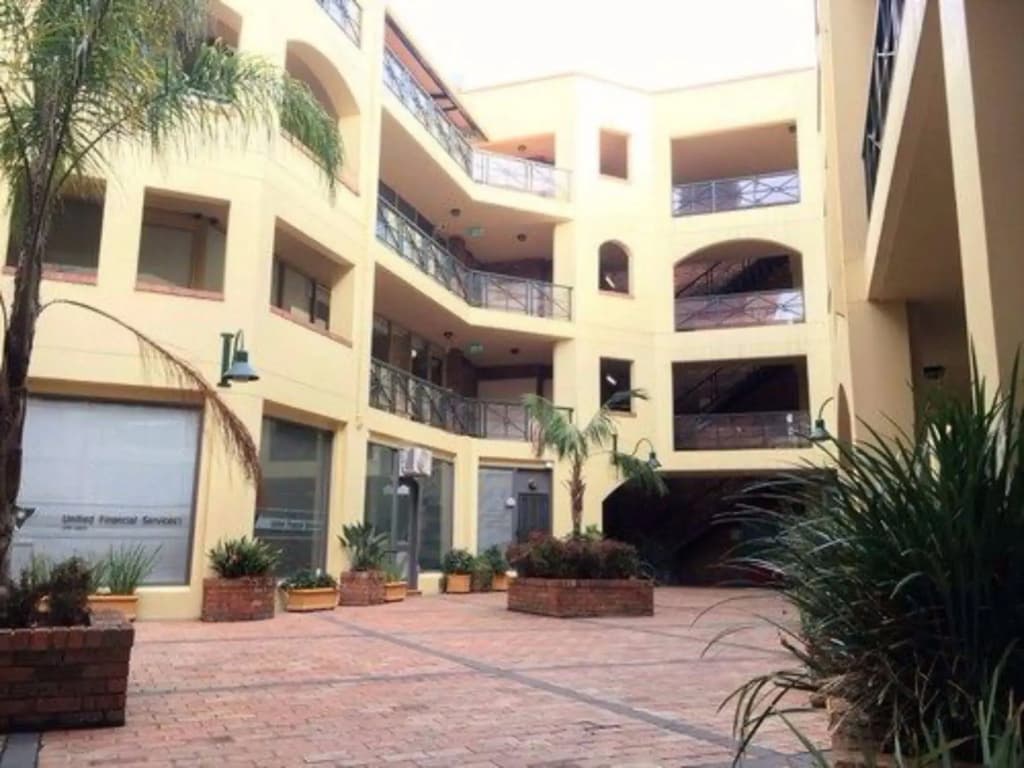 Clocktower Apartment Hotel - photo 1