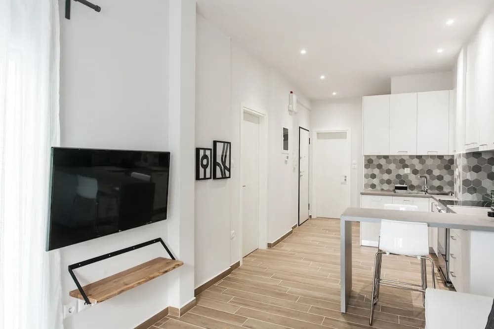 Lovely 1Br Apartment In Koukaki - photo 15