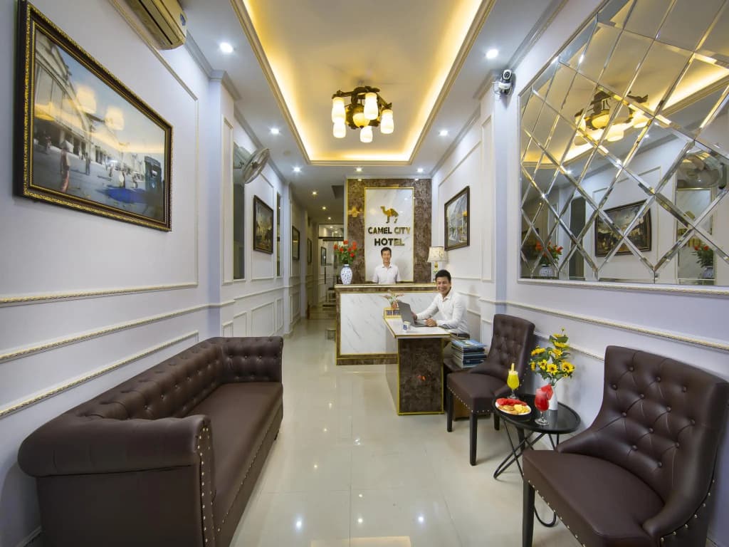Camel City Hotel - main photo