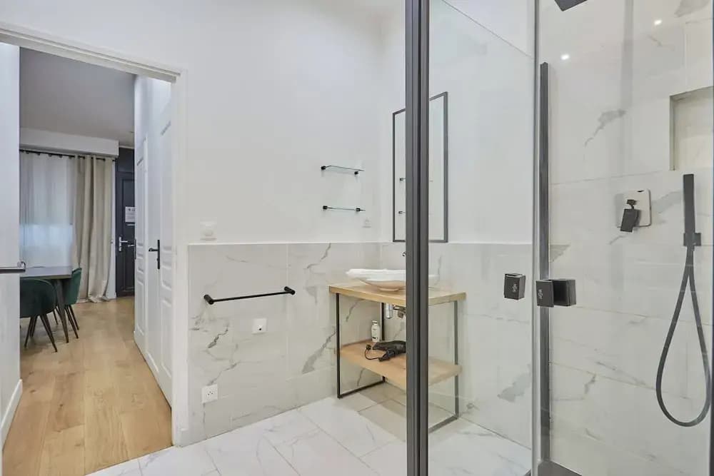 Apartment Center of Paris Sacre Coeur - photo 16
