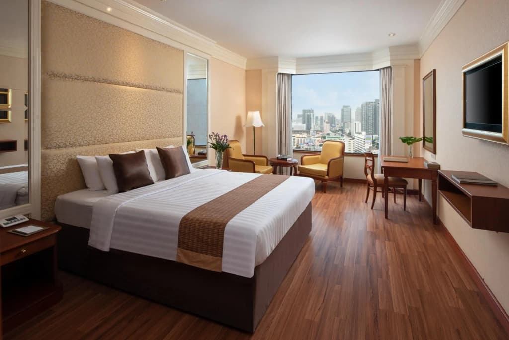 Emerald Hotel Bangkok - photo 3