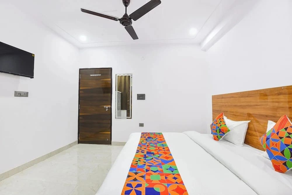 Fabhotel Royal Regency - photo 4