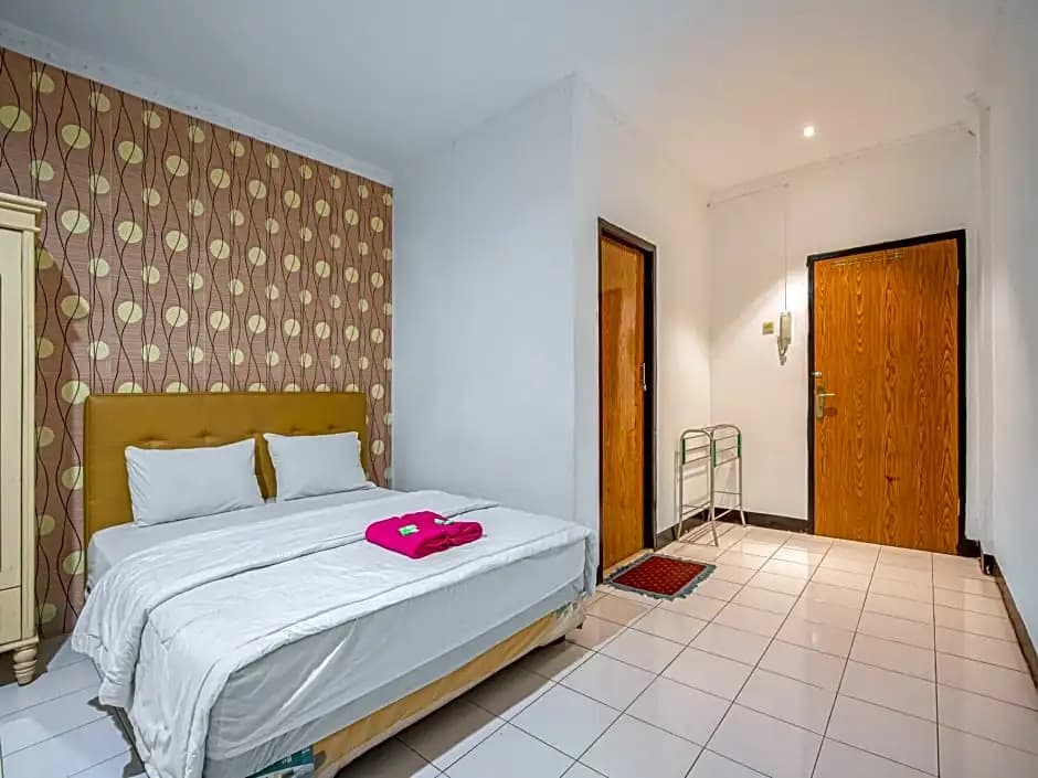 Hotel Cempaka Sari - photo 6