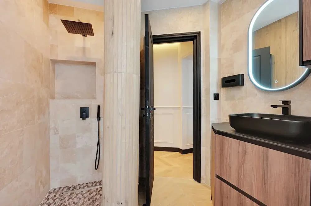 Charming apt - 2br/6p - Ternes/ Arc de Triomphe - photo 7